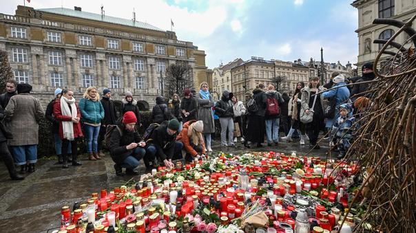 Hier, l’université Charles de Prague, a été le lieu d’une fusillade faisant 13 morts et plus de 25 blessés.