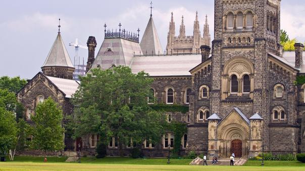 Un plafond des demandes de permis d’études est fixé pour deux ans au Canada. (Ici, l’université de Toronto.)