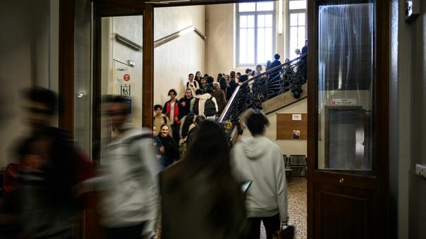 Des élèves dans un lycée de Lyon (photo d'illustration).