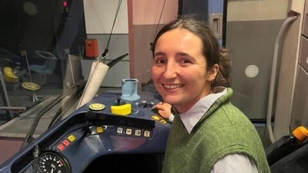 Valentine est étudiante à l’ENTPE et conduit le métro de Lyon « Je vais conduire pour le nouvel an&nbsp;!»