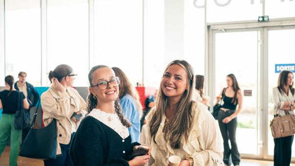 Le Bachelor en communication obtient le grade Licence