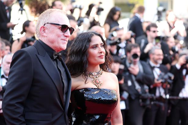 La montée des marches du samedi 18 mai 2024 - photo 9 François Pinault et Salma Hayek. (Cannes, le 18 mai 2024.)