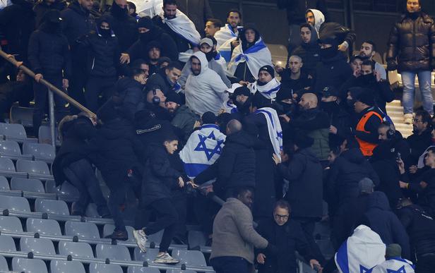 Match France-Israël: des échauffourées entre supporters éclatent dans les tribunes