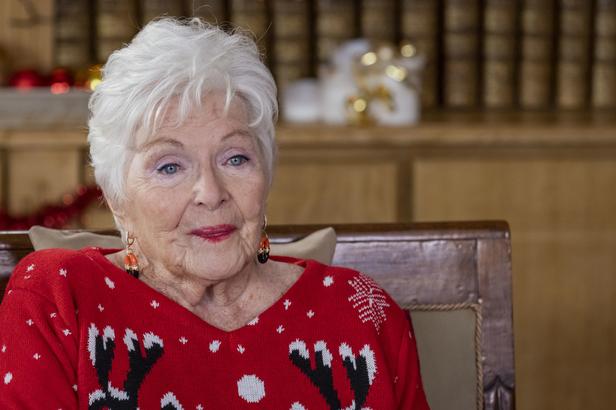 MAISON DE STARS - Line Renaud : poussez les portes de La Jonchère, sa