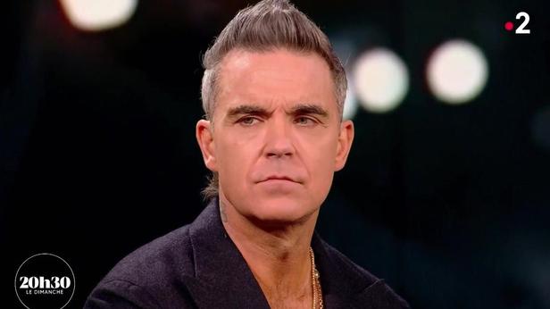 Robbie Williams sans tabou sur ses addictions passées à la drogue et l’alcool : “Le monstre du toujours plus”