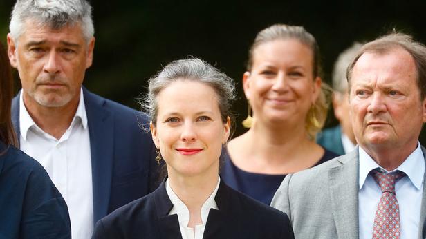 Lucie Castets y croit encore : elle fait une grande annonce !