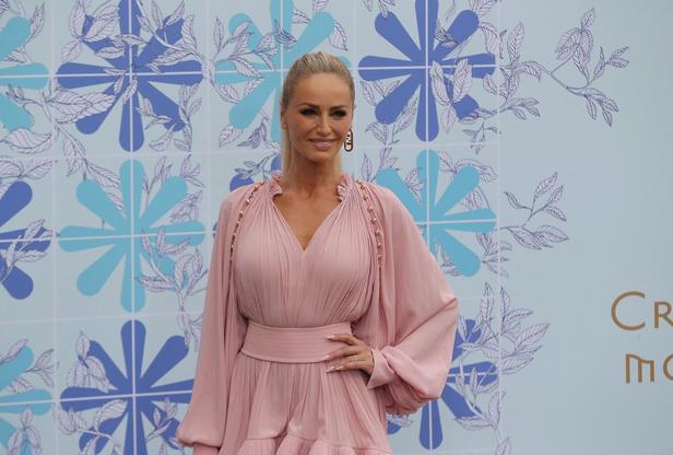 Adriana Karembeu, lors du 73ème Gala de la Croix-Rouge à Monaco le 18 juillet 2022 - photo 1