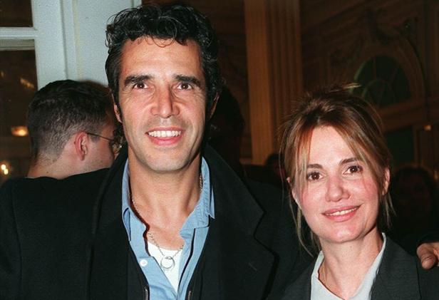 GALA VIDEO - Miou Miou : cet homme qui lui a redonné goût à l’amour après Julien Clerc