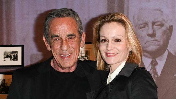 GALA VIDEO - Thierry Ardisson et Audrey Crespo-Mara en couple depuis 15 ans, sont-ils enfin prêts à vivre ensemble ?