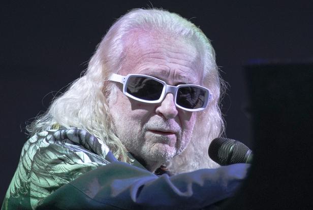 GALA VIDEO - Michel Polnareff filmé sans lunettes, cette vidéo qui l’a mis hors de lui : “Je n’étais pas content du tout”