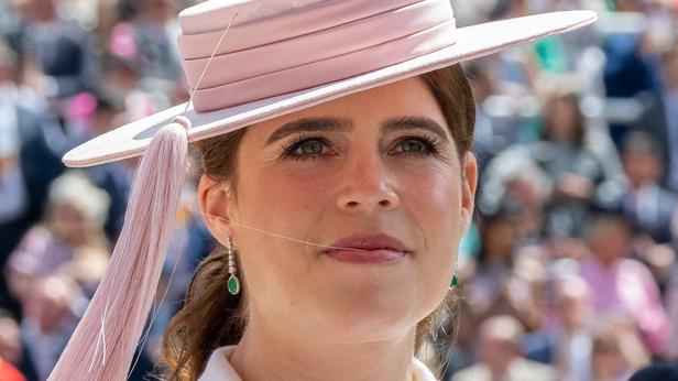 GALA VIDÉO – Beatrice et Eugenie d'York : ce qu'il faut connaître