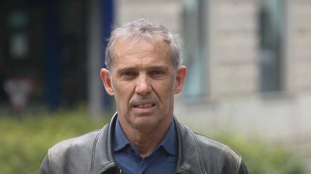 GALA VIDEO - Paul Belmondo toujours endeuillé 4 ans après le départ de Jean-Paul : “Encore très difficile pour moi…”