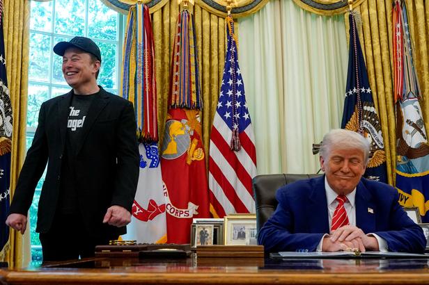 Elon Musk assure qu'il «continuera à être un ami et un conseiller» de Donald Trump
