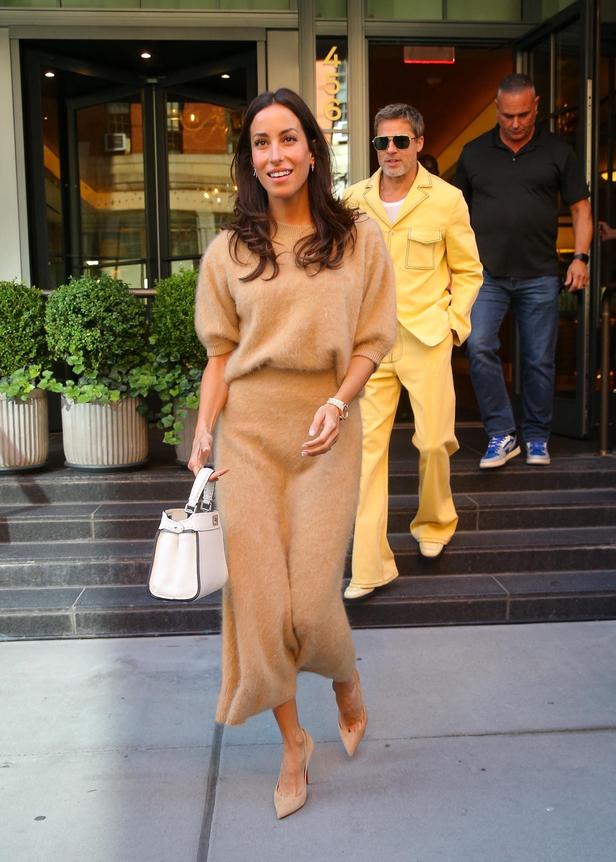 photos-les-plus-beaux-looks-de-brad-pitt-et-ines-de-ramon-le-couple