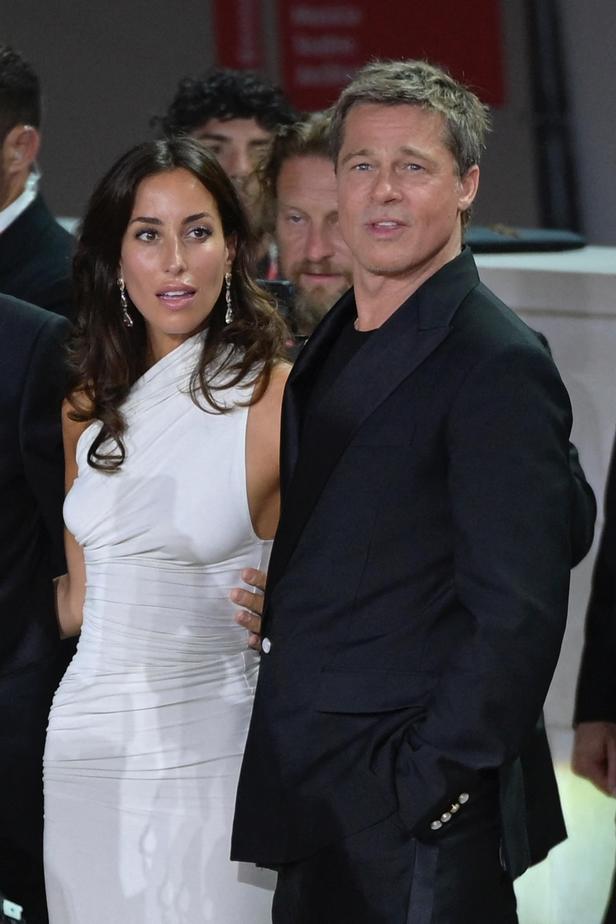 PHOTOS Les Plus Beaux Looks De Brad Pitt Et Ines De Ramon Le Couple PHOTOS Les Plus Beaux Looks De Brad Pitt Et Ines De Ramon Le Couple