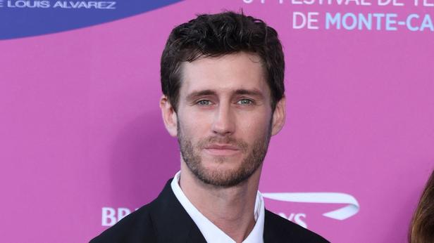 Gala Video - Excluded - Jean -Baptiste Maunier touching on his mother's mourning: “I think we never really heal. Nevertheless, '' ' jean-baptiste maunier touching his mother's