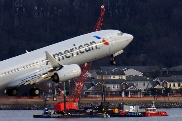  un très court SMS provoque le retour d'un avion à l'aéroport