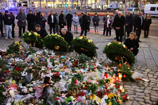 Allemagne : les images du marché de Noël de Magdebourg après l'attaque à la voiture-bélier