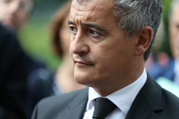 À Nanterre, une avocate refuse de serrer la main de Gérald Darmanin