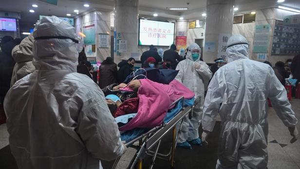 Des patients pris en charge à l'hôpital de Wuhan.