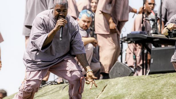 Kanye West, lors du festival Coachella en avril 2019.