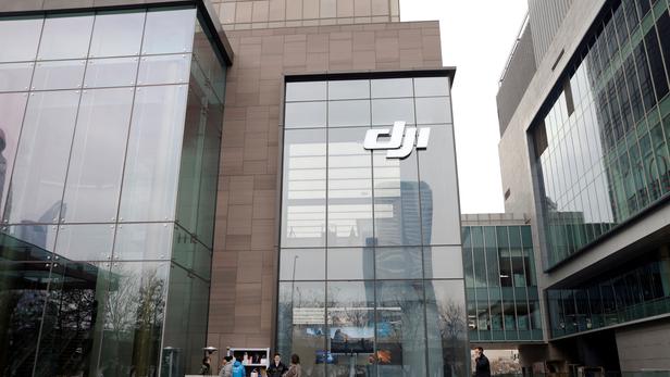 Le fabricant de drones chinois DJI poursuit le Pentagone pour l'avoir ...