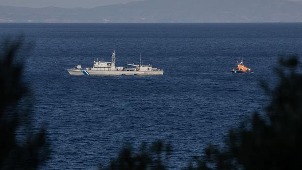Grèce : cinq morts et des dizaines de disparus après le naufrage d’un ...
