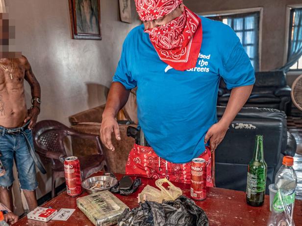 Des laboratoires amazoniens aux mules charriant la cocaïne : plongée dans la Guyane des narcotrafiquants