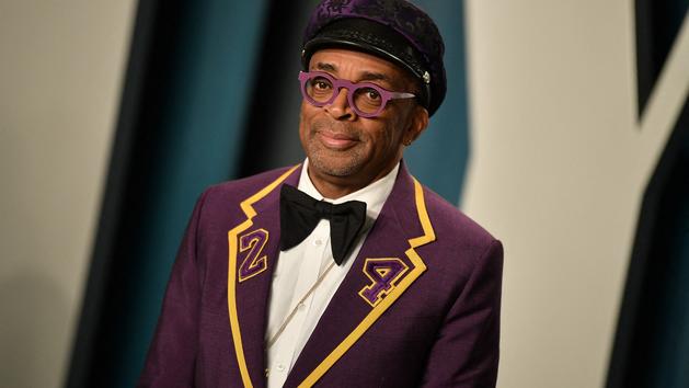 Spike Lee braves confinement to film deserted New York