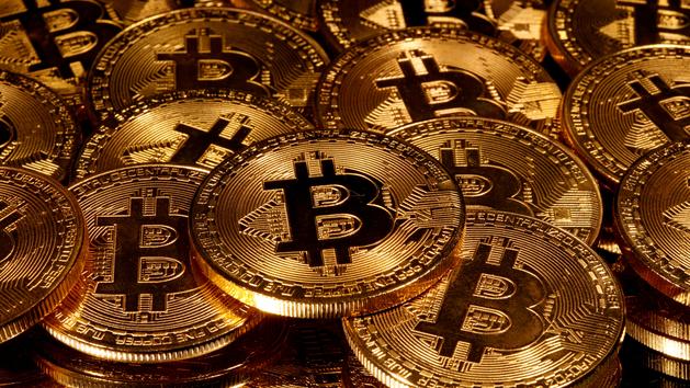 Photo of Bitcoin dépasse 17500 $, atteignant un niveau record