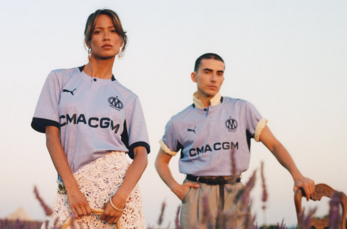 Ligue 1 : «Un symbole de la Provence», l’OM dévoile un troisième maillot couleur lavande pour rendre hommage à sa région