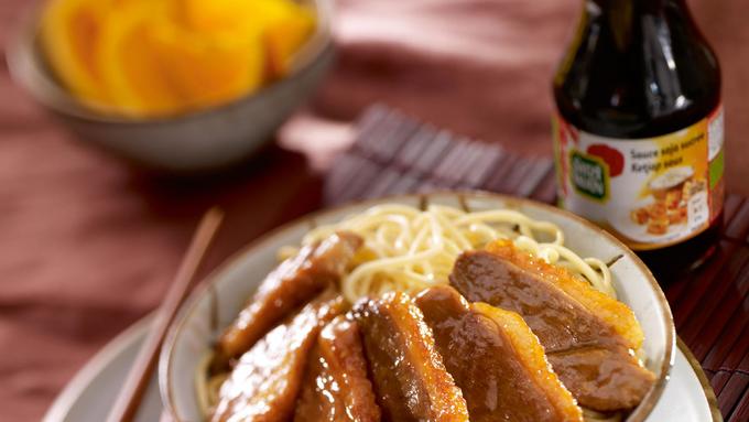 Magret de canard à l’orange, sauce soja sucrée