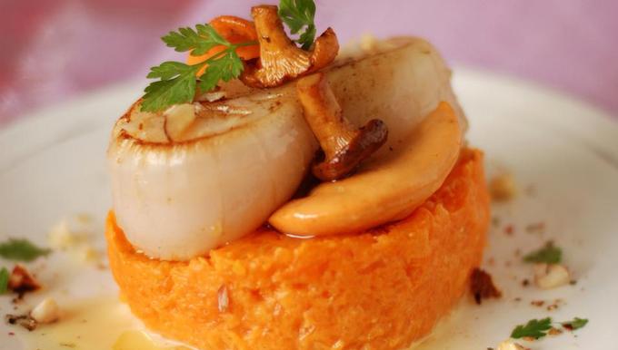 Noix de coquille Saint-Jacques Label rouge à la plancha, pulpe de