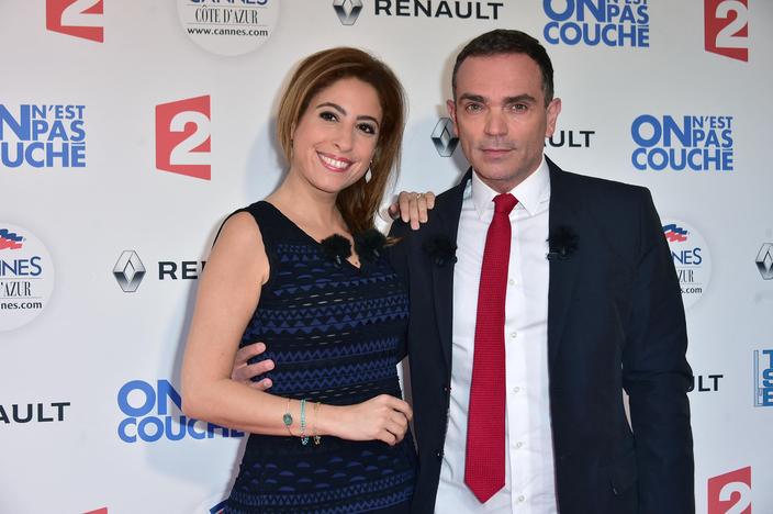 Léa Salamé trên kênh France 2 lúc 8 giờ tối. tin tức: cô ấy dự định làm gì nếu đối tác của cô ấy là Raphaël Glucksmann tranh cử vào Élysée vào năm 2027