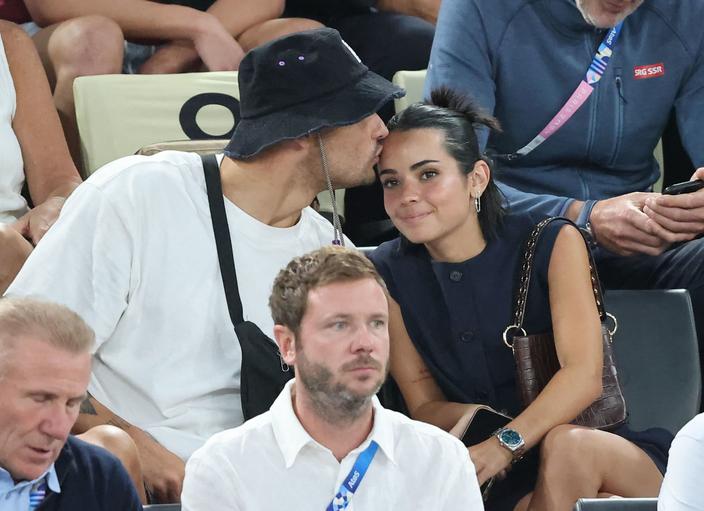 Laure Manaudou, sa fille Manon fait une surprise à son oncle Florent sur le  parquet de Danse avec les stars