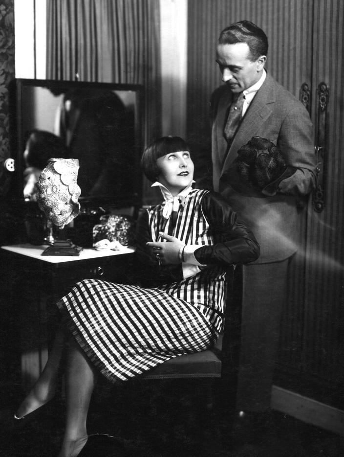Antoine et l’actrice Maria Corda coiffée à la garçonne en 1927