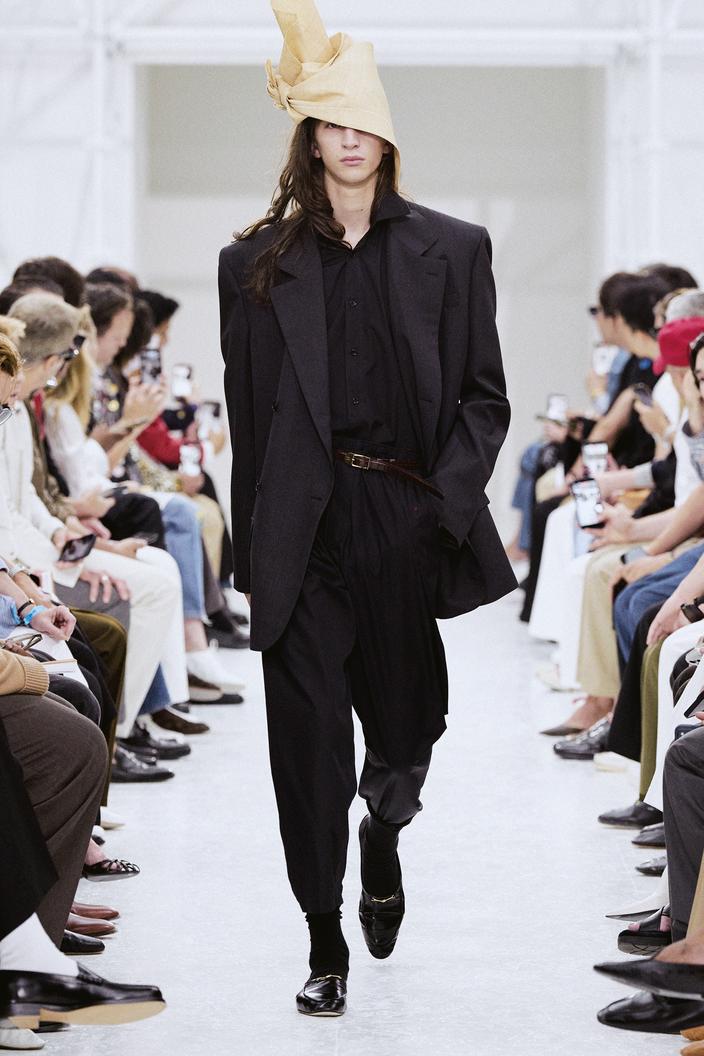 Michael Rider Style Le premier défilé homme de Michael Rider pour Celine fait l’unanimité