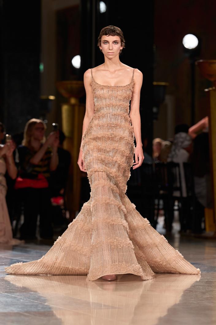 La collection haute couture Elie Saab de l’hiver 2027