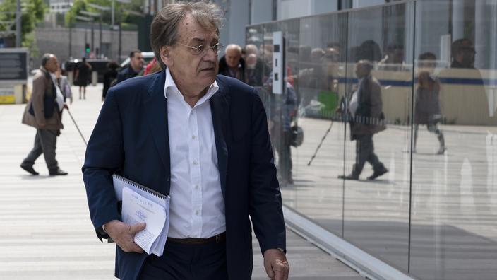 Alain Finkielkraut, le 22 mai, alors qu'il se rendait au procès de l'homme l'ayant traité de «sioniste» en février.