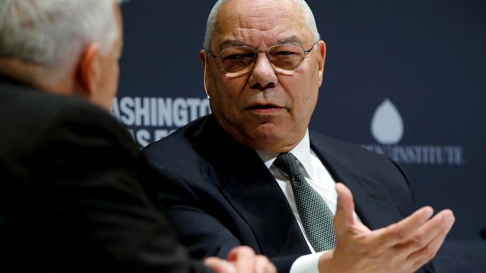 El ex secretario de estado de George W. Bush, Colin Powell.'ancien secrétaire d'Etat de George W. Bush, Colin Powell.