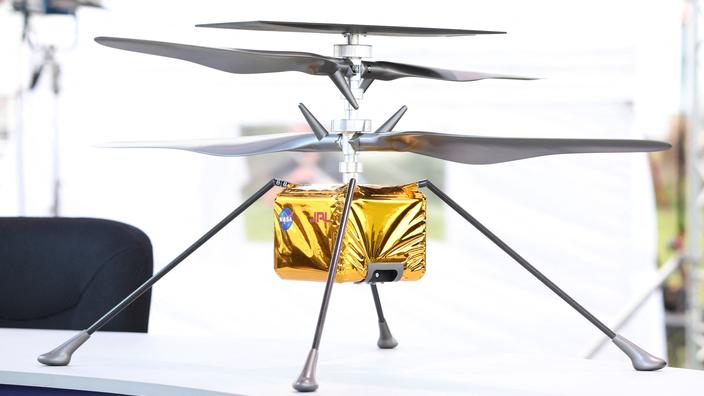 The small Ingenuity helicopter will have to manage to rise into air with a density equivalent to only 1% that of the Earth's atmosphere.