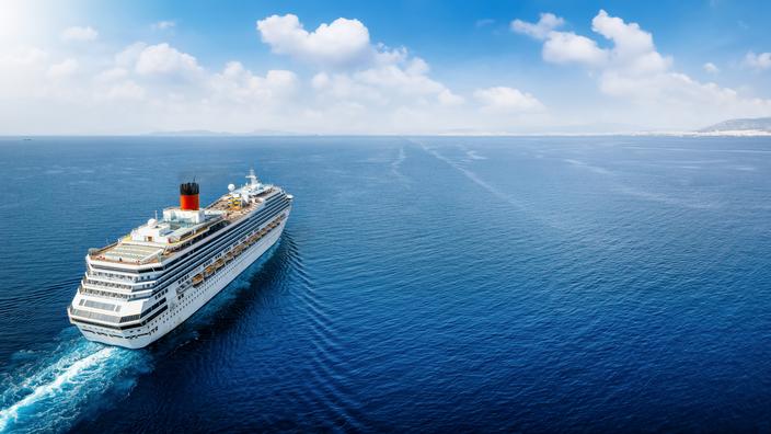 En croisière, ce réflexe peut faire exploser votre facture de téléphone