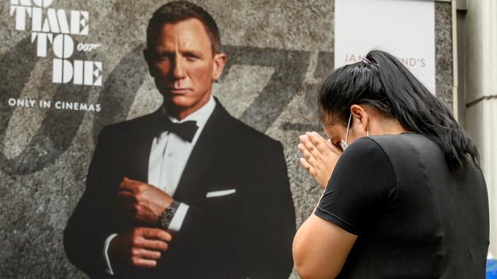 Les fans de James Bond créent une cagnotte pour racheter Mourir peut