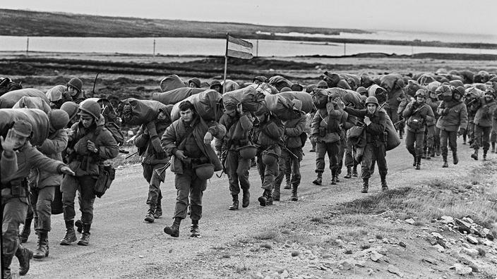 La Cruz Roja ayuda a identificar a las víctimas de la Guerra de las Malvinas