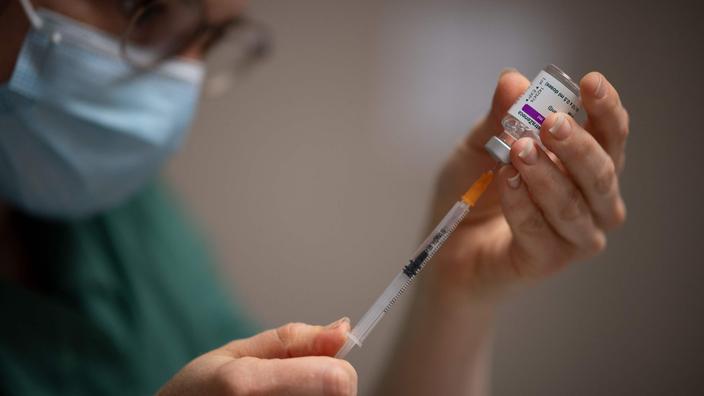 Calais : le centre de vaccination ferme plus t&ocirc;t que pr&eacute;vu, faute de candidats au vaccin AstraZeneca