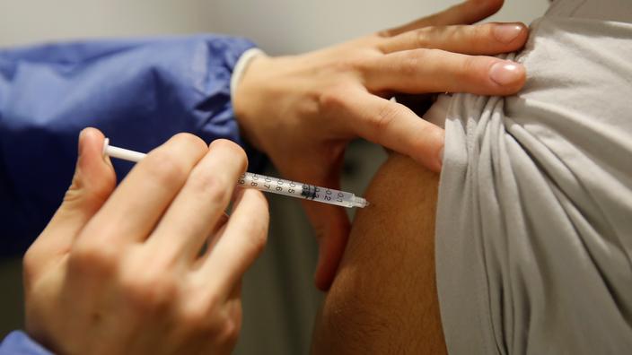 Covid-19: les vaccins à ARN messager semblent efficaces ...