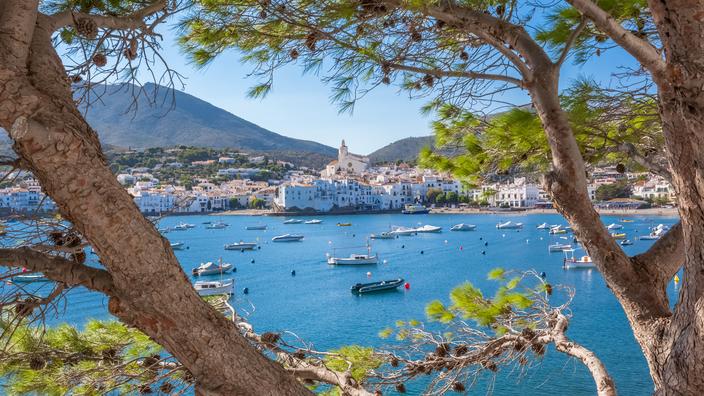 Variant Delta : &laquo;Il n'est pas encore n&eacute;cessaire d'annuler ses vacances en Espagne&raquo;