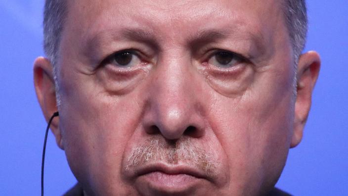 Photo of Erdogan marca cinco años de golpe fallido que transformó Turquía