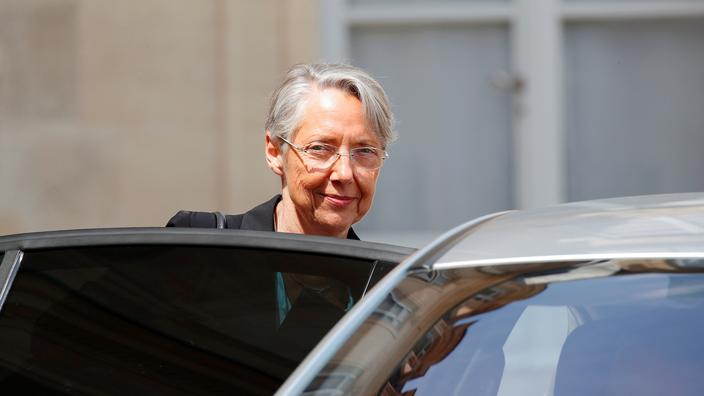 Passe sanitaire: &Eacute;lisabeth Borne veut &laquo;privil&eacute;gier la p&eacute;dagogie&raquo; pour les entreprises concern&eacute;es