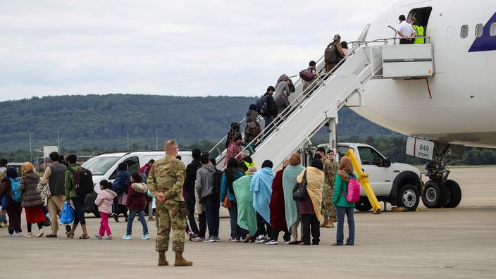 L'ONU s'attend à un demi-million de réfugiés afghans de plus en 2021 - Vimarsana News